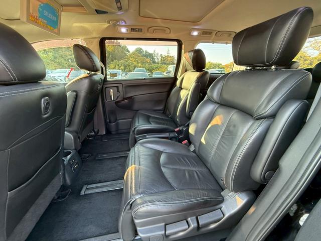 エルグランド ＶＩＰ　メーカーナビ　フルセグ　全周囲モニター　両側パワスラ　後席モニター　サンルーフ　黒革シート　パワーシート　シートヒーター　オートサイドステップ　パワーバックドア　インテリキー　プッシュスタート（14枚目）