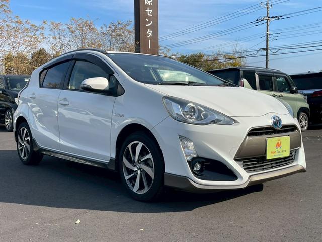 アクア Ｘ－アーバン　純正ナビ　フルセグ　バックモニター　ハーフレザーシート　スマートキー　プッシュスタート　ＥＴＣ　純正アルミ（2枚目）