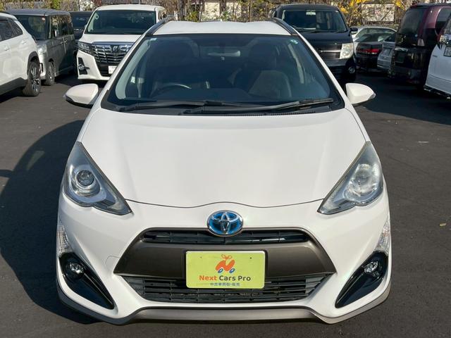 アクア Ｘ－アーバン　純正ナビ　フルセグ　バックモニター　ハーフレザーシート　スマートキー　プッシュスタート　ＥＴＣ　純正アルミ（3枚目）