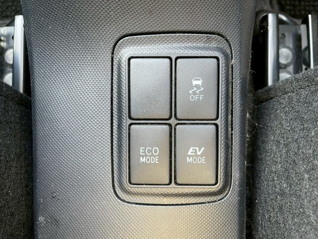 アクア Ｘ－アーバン　純正ナビ　フルセグ　バックモニター　ハーフレザーシート　スマートキー　プッシュスタート　ＥＴＣ　純正アルミ（22枚目）