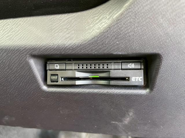 アクア Ｘ－アーバン　純正ナビ　フルセグ　バックモニター　ハーフレザーシート　スマートキー　プッシュスタート　ＥＴＣ　純正アルミ（28枚目）