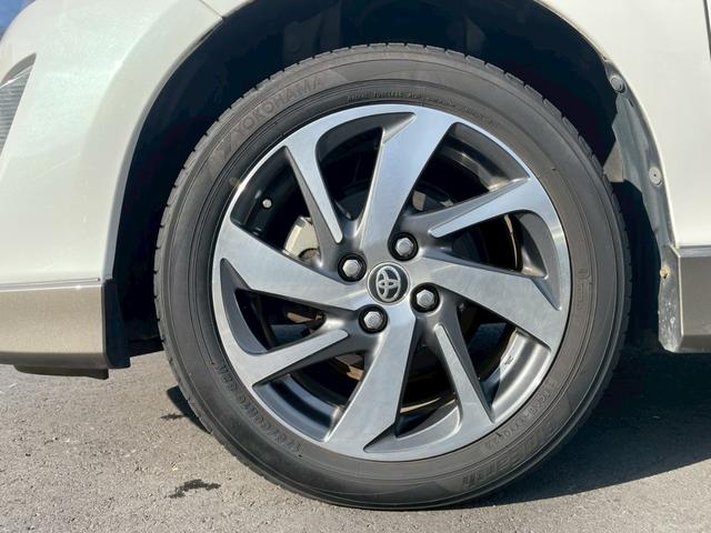 アクア Ｘ－アーバン　純正ナビ　フルセグ　バックモニター　ハーフレザーシート　スマートキー　プッシュスタート　ＥＴＣ　純正アルミ（35枚目）