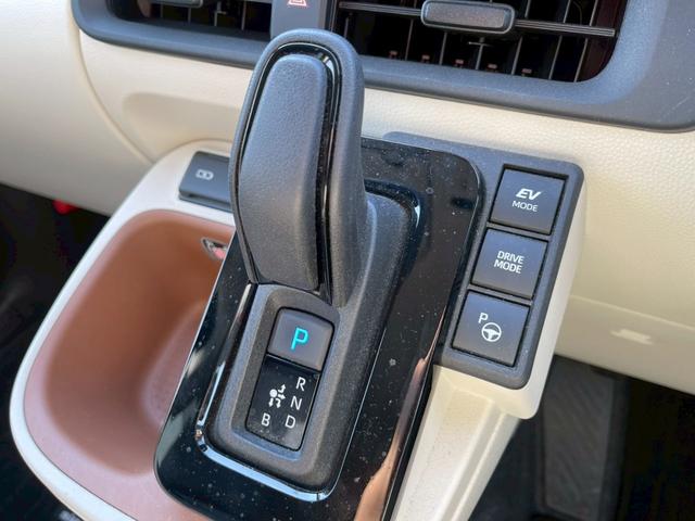 シエンタ ハイブリッドＺ　メーカーナビ　フルセグ　全周囲モニター　両側パワスラ　プリクラッシュ　レーダークルーズ　ブラインドスポット　パーキングサポートブレーキ　ＬＥＤライト　シートヒーター　ステアリングヒーター　ワンオーナー（22枚目）