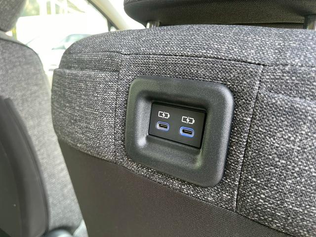 シエンタ ハイブリッドＺ　メーカーナビ　フルセグ　全周囲モニター　両側パワスラ　プリクラッシュ　レーダークルーズ　ブラインドスポット　パーキングサポートブレーキ　ＬＥＤライト　シートヒーター　ステアリングヒーター　ワンオーナー（29枚目）