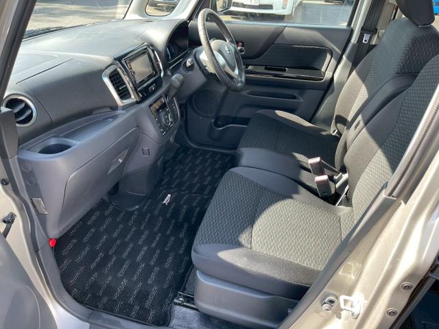 スペーシア 　ＴＳ　レーダーブレーキ　誤発進抑制　社外ナビＴＶ　両側パワースライドドア　シートヒーター　スマートキー　プッシュスタート　純正アルミ　ＥＴＣ　ワンオーナー（12枚目）