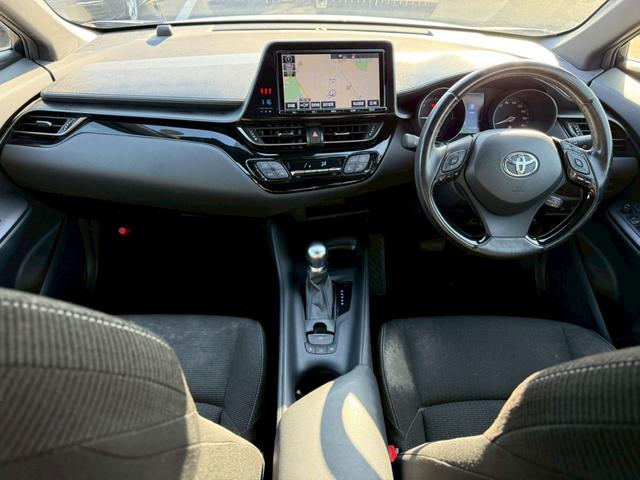 Ｃ－ＨＲ Ｓ　純正９インチナビ　フルセグ　バックモニター　プリクラッシュ　レーダークルーズ　車線逸脱　スマートキー　プッシュスタート　ＬＥＤヘッドライト　純正アルミ　ＥＴＣ（9枚目）