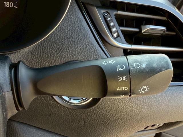 Ｃ－ＨＲ Ｓ　純正９インチナビ　フルセグ　バックモニター　プリクラッシュ　レーダークルーズ　車線逸脱　スマートキー　プッシュスタート　ＬＥＤヘッドライト　純正アルミ　ＥＴＣ（27枚目）