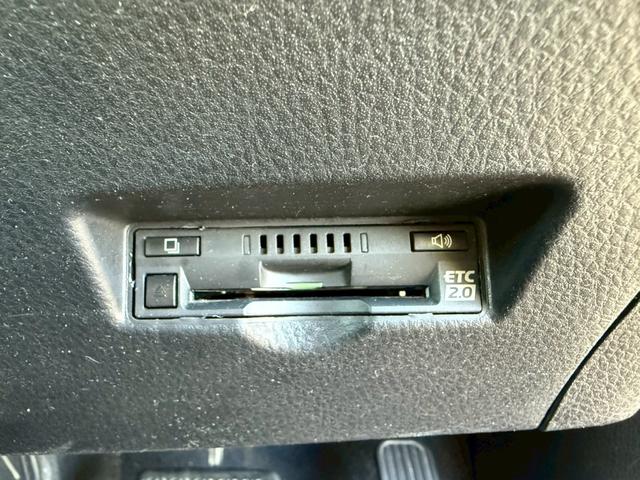 Ｃ－ＨＲ Ｓ　純正９インチナビ　フルセグ　バックモニター　プリクラッシュ　レーダークルーズ　車線逸脱　スマートキー　プッシュスタート　ＬＥＤヘッドライト　純正アルミ　ＥＴＣ（28枚目）