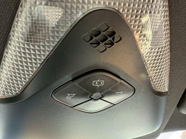 Ｃ－ＨＲ Ｓ　純正９インチナビ　フルセグ　バックモニター　プリクラッシュ　レーダークルーズ　車線逸脱　スマートキー　プッシュスタート　ＬＥＤヘッドライト　純正アルミ　ＥＴＣ（30枚目）