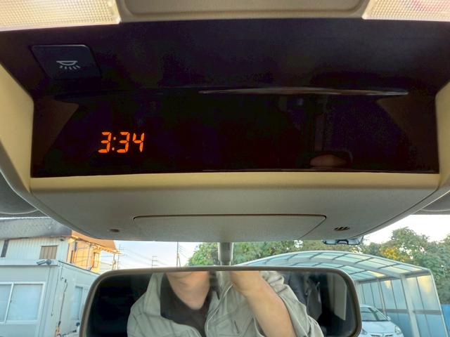 気になるお車がありましたら右の電話番号から直接お店にお問い合わせください。支払方法から車両情報、状態までなんでもご説明させて頂きます。スタッフ一同ご連絡お待ちしております。