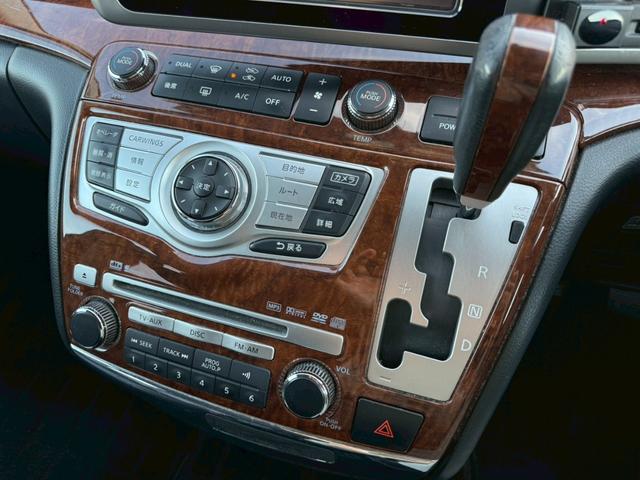 気になるお車がありましたら右の電話番号から直接お店にお問い合わせください。支払方法から車両情報、状態までなんでもご説明させて頂きます。スタッフ一同ご連絡お待ちしております。