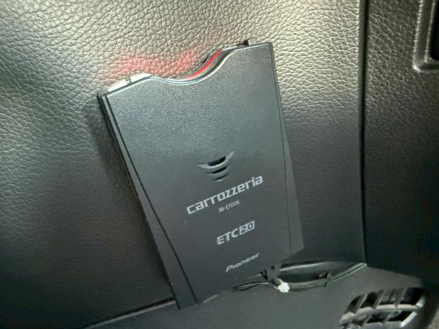 気になるお車がありましたら右の電話番号から直接お店にお問い合わせください。支払方法から車両情報、状態までなんでもご説明させて頂きます。スタッフ一同ご連絡お待ちしております。