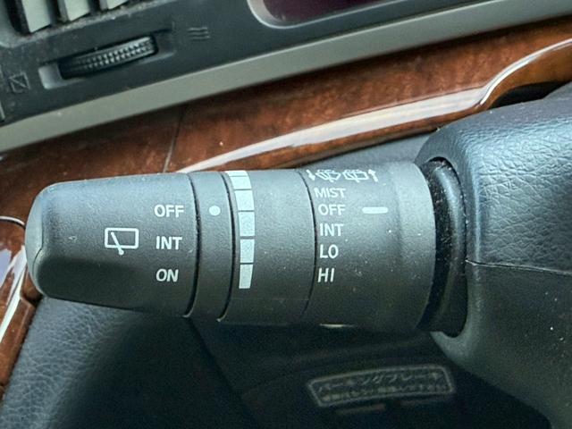 気になるお車がありましたら右の電話番号から直接お店にお問い合わせください。支払方法から車両情報、状態までなんでもご説明させて頂きます。スタッフ一同ご連絡お待ちしております。