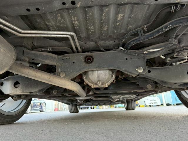 気になるお車がありましたら右の電話番号から直接お店にお問い合わせください。支払方法から車両情報、状態までなんでもご説明させて頂きます。スタッフ一同ご連絡お待ちしております。