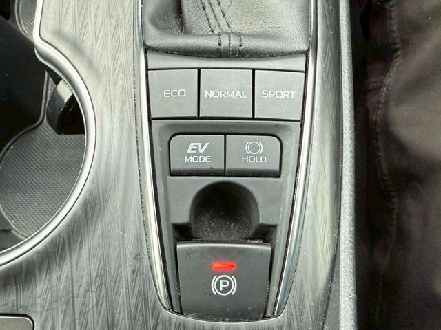 カムリ Ｇ　純正ナビ　全周囲モニター　プリクラッシュ　レーダークルーズ　車線逸脱　標識認識　ブラインドスポットモニター　インテリジェントクリアランスソナー　ＬＥＤヘッドライト　パワーシート　スマートキー（20枚目）