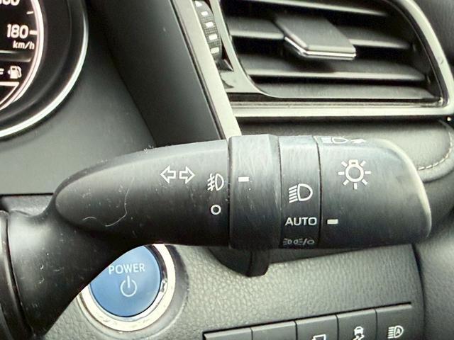 カムリ Ｇ　純正ナビ　全周囲モニター　プリクラッシュ　レーダークルーズ　車線逸脱　標識認識　ブラインドスポットモニター　インテリジェントクリアランスソナー　ＬＥＤヘッドライト　パワーシート　スマートキー（27枚目）