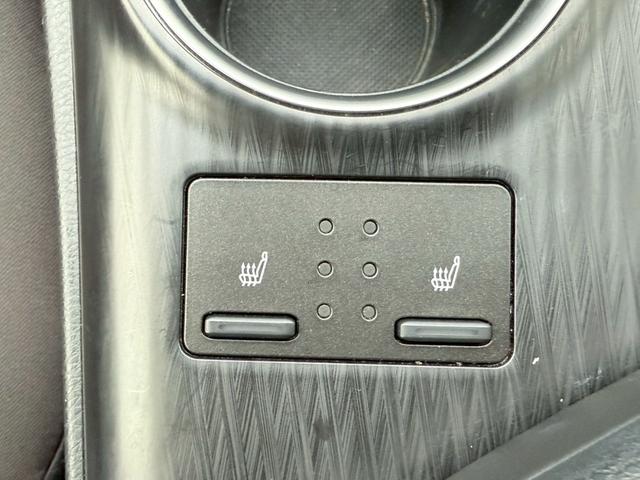 カムリ Ｇ　純正ナビ　全周囲モニター　プリクラッシュ　レーダークルーズ　車線逸脱　標識認識　ブラインドスポットモニター　インテリジェントクリアランスソナー　ＬＥＤヘッドライト　パワーシート　スマートキー（28枚目）