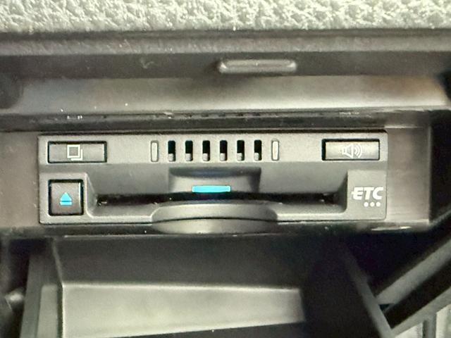 カムリ Ｇ　純正ナビ　全周囲モニター　プリクラッシュ　レーダークルーズ　車線逸脱　標識認識　ブラインドスポットモニター　インテリジェントクリアランスソナー　ＬＥＤヘッドライト　パワーシート　スマートキー（31枚目）