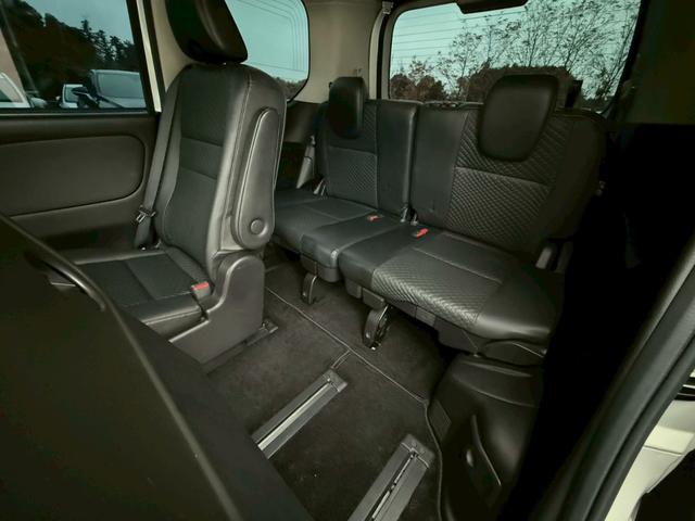 セレナ ｅ－パワー　ハイウェイスターＶ　両側パワスラ　プロパイロット　エマブレ　純正ナビ　フルセグ　全周囲Ｍ　インテリジェントパーキングアシスト　クルーズコントロール　ＬＥＤヘッドライト　後席モニター　電動パーキングブレーキ　オートホールド（15枚目）