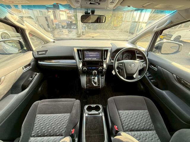 アルファード ２．５Ｓ　Ａパッケージ　両側パワースライドドア　純正ナビ　フルセグ　バックモニター　後席モニター　ＬＥＤヘッドライト　クルーズコントロール　クリアランスソナー　スマートキー　サンルーフ　ワンオーナー（9枚目）