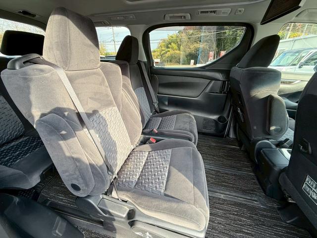 アルファード ２．５Ｓ　Ａパッケージ　両側パワースライドドア　純正ナビ　フルセグ　バックモニター　後席モニター　ＬＥＤヘッドライト　クルーズコントロール　クリアランスソナー　スマートキー　サンルーフ　ワンオーナー（11枚目）