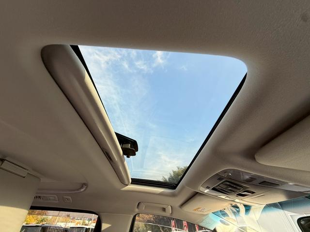 アルファード ２．５Ｓ　Ａパッケージ　両側パワースライドドア　純正ナビ　フルセグ　バックモニター　後席モニター　ＬＥＤヘッドライト　クルーズコントロール　クリアランスソナー　スマートキー　サンルーフ　ワンオーナー（26枚目）