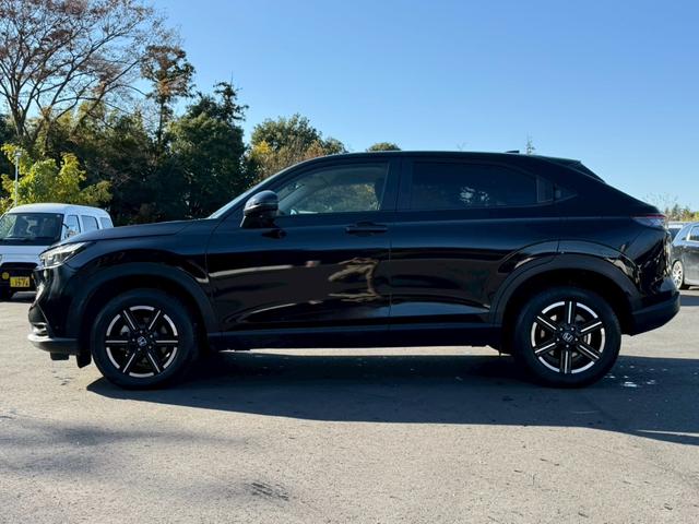 ヴェゼル Ｇ　純正９インチナビ　フルセグ　バックモニター　衝突軽減ブレーキ　前後方誤発進抑制　全車速追従クルーズコントロール　ＥＴＣ２．０　ワイヤレス充電　ＬＥＤヘッドライト（7枚目）