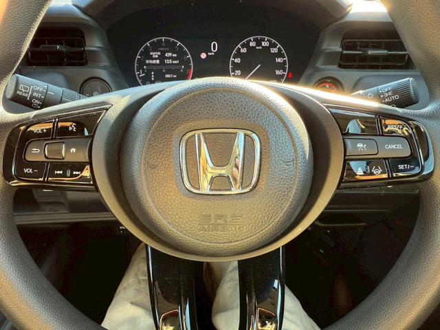 ヴェゼル Ｇ　純正９インチナビ　フルセグ　バックモニター　衝突軽減ブレーキ　前後方誤発進抑制　全車速追従クルーズコントロール　ＥＴＣ２．０　ワイヤレス充電　ＬＥＤヘッドライト（31枚目）