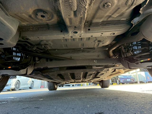 ヴェゼル Ｇ　純正９インチナビ　フルセグ　バックモニター　衝突軽減ブレーキ　前後方誤発進抑制　全車速追従クルーズコントロール　ＥＴＣ２．０　ワイヤレス充電　ＬＥＤヘッドライト（34枚目）