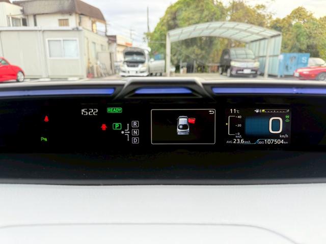 プリウス Ｓセーフティプラス　モデリスタエアロ　ＥＮＫＥＩ１７インチアルミ　純正９インチナビ　フルセグ　バックモニター　プリクラッシュ　レーダークルーズ　車線逸脱　インテリジェントクリソナ　インテリジェントパーク　サンルーフ（17枚目）