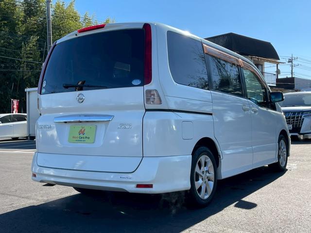 セレナ ハイウェイスター　Ｖセレクション　純正ナビＴＶ　バックモニター　スマートキー　ＥＴＣ　ＨＩＤヘッドライト　後席モニター（5枚目）