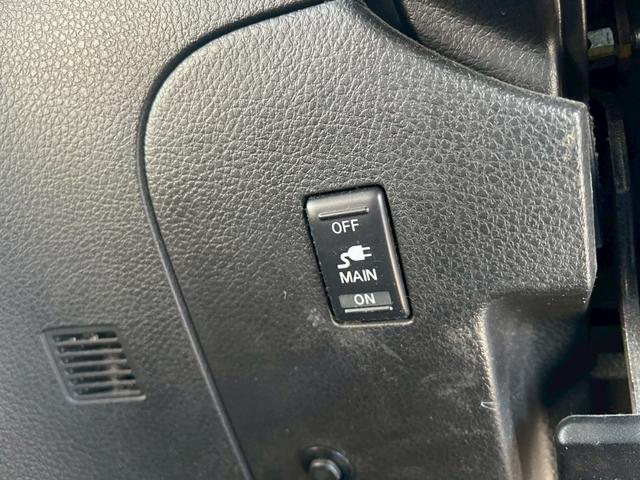 セレナ ハイウェイスター　Ｖセレクション　純正ナビＴＶ　バックモニター　スマートキー　ＥＴＣ　ＨＩＤヘッドライト　後席モニター（33枚目）