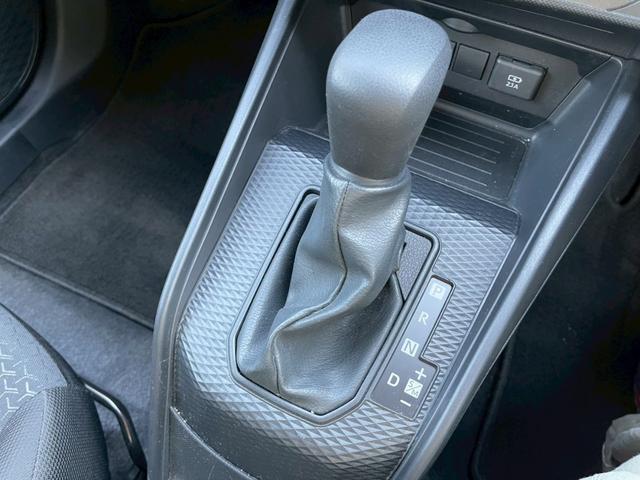 ロッキー L 社外ナビ フルセグ バックモニター 衝突回避支援ブレーキ 誤発進抑制 車線逸脱 オートハイビーム コーナーセンサー LEDヘッドライト スマートキー プッシュスタート(21枚目)