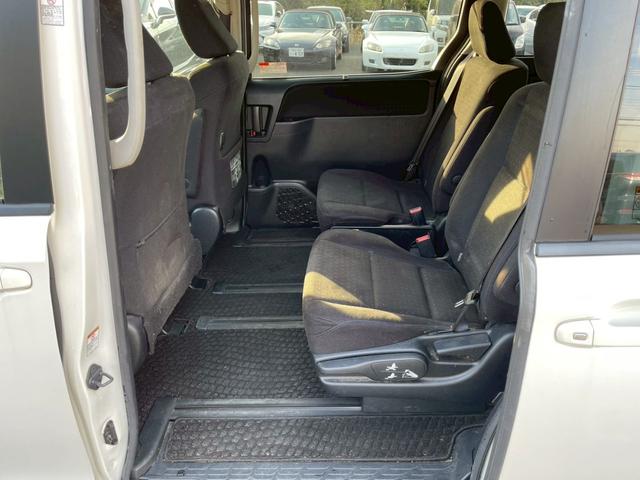 ヴォクシー ハイブリッドV 社外ナビ フルセグ 後席モニター 両側パワースライドドア クルーズコントロール LEDヘッドライト スマートキー プッシュスタート シートヒーター(13枚目)