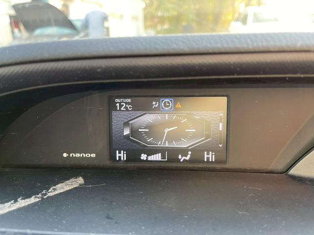 ヴォクシー ハイブリッドV 社外ナビ フルセグ 後席モニター 両側パワースライドドア クルーズコントロール LEDヘッドライト スマートキー プッシュスタート シートヒーター(29枚目)