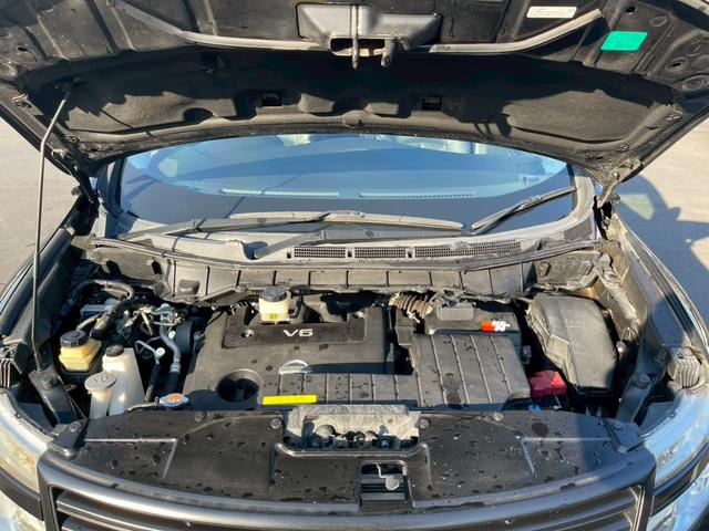 エルグランド ＶＩＰ　両側パワスラ　電動サイドステップ　メーカーナビ　フルセグ　全周囲モニター　後席モニター　クルーズコントロール　社外ステアリング　車高調　社外マフラー　パワーバックドア　スマートキー（39枚目）