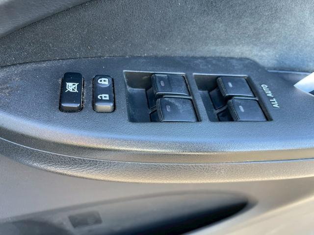 TOYOTA COROLLA FIELDER X HID EXTRA LIMITED