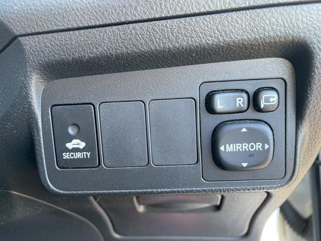 TOYOTA COROLLA FIELDER X HID EXTRA LIMITED