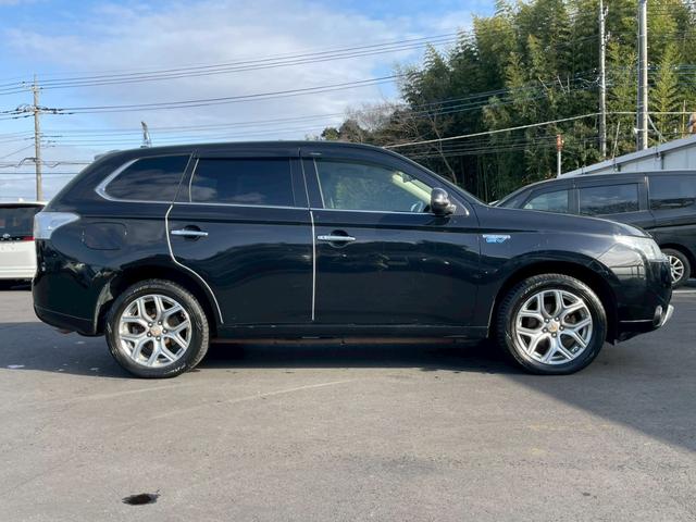 MITSUBISHI OUTLANDER PHEV G NAVI PACKAGE