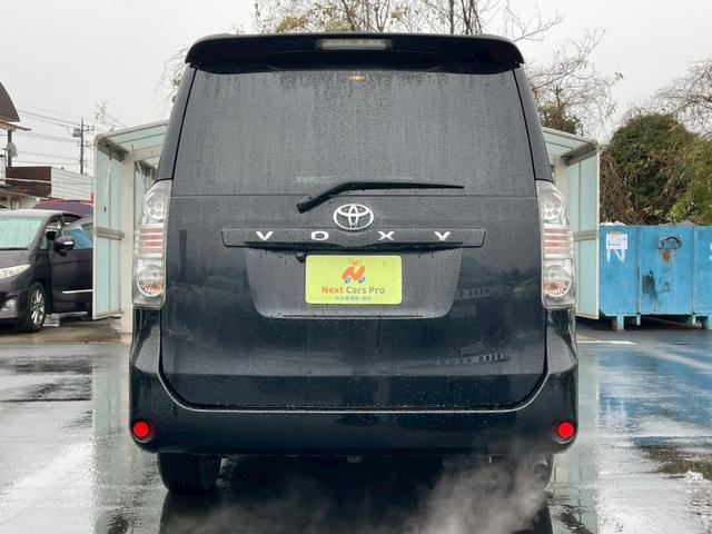 ヴォクシー Ｘ　Ｌエディション　両側パワースライドドア　社外ナビ　フルセグ　バックモニター　キーレス　ＥＴＣ（6枚目）