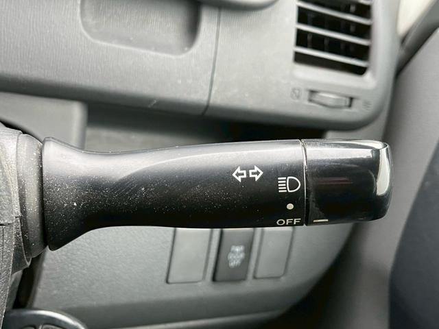 ヴォクシー Ｘ　Ｌエディション　両側パワースライドドア　社外ナビ　フルセグ　バックモニター　キーレス　ＥＴＣ（23枚目）