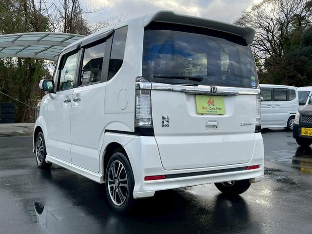 N-BOXカスタム G SSパッケージ 両側パワースライドドア 社外ナビTV バックモニター スマートキー プッシュスタート HIDヘッドライト 純正アルミ(4枚目)