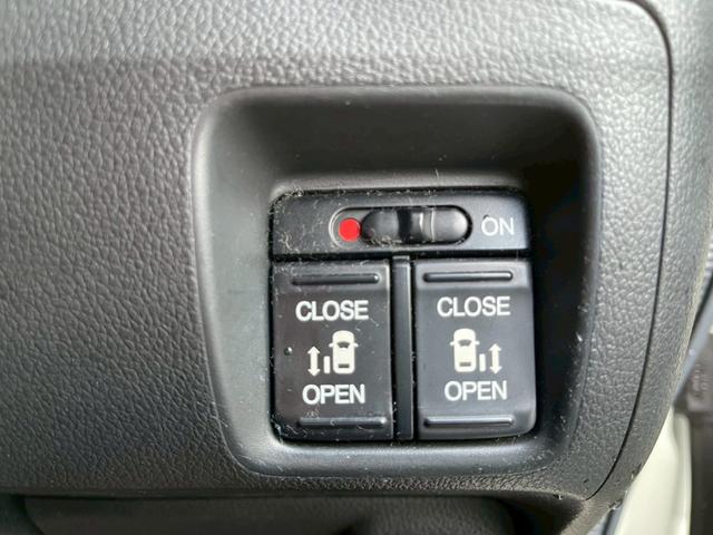 N-BOXカスタム G SSパッケージ 両側パワースライドドア 社外ナビTV バックモニター スマートキー プッシュスタート HIDヘッドライト 純正アルミ(20枚目)