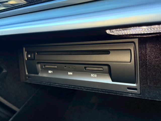 パナメーラ ベースグレード メーカーナビ 全周囲モニター ブラックレザーシート シートヒーター ディーラー記録簿10枚(22枚目)