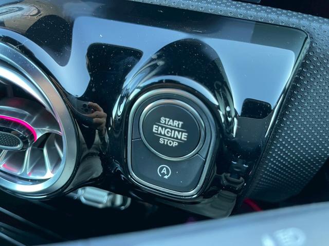 Ａクラス Ａ１８０　ＡＭＧライン　メーカーナビ　フルセグ　バックモニター　メモリー付パワーシート　シートヒーター　ＬＥＤヘッドライト　追従クルーズコントロール　スマートキー　プッシュスタート　ワンオーナー（20枚目）