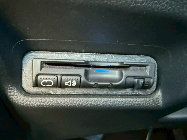 フィットハイブリッド Ｆパッケージ　純正ナビＴＶ　バックモニター　スマートキー　プッシュスタート　ＥＴＣ　ワンオーナー（24枚目）