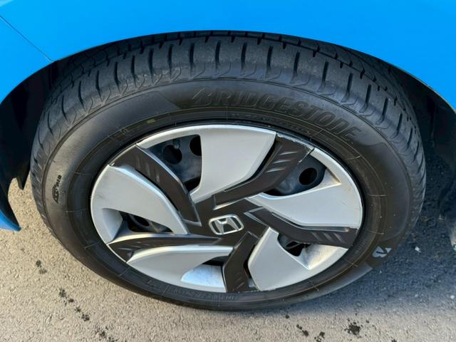 フィットハイブリッド Ｆパッケージ　純正ナビＴＶ　バックモニター　スマートキー　プッシュスタート　ＥＴＣ　ワンオーナー（33枚目）