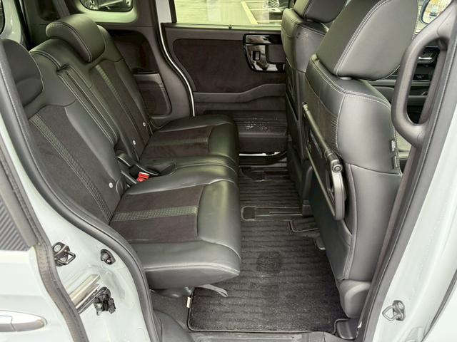 N-BOXカスタム EXターボ 両側パワースライドドア 社外ナビ フルセグ バックモニター 衝突軽減ブレーキ 前後方誤発進抑制 標識認識 追従クルーズコントロール LEDヘッドライト シートヒーター パドルシフト ETC(11枚目)