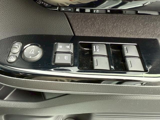 N-BOXカスタム EXターボ 両側パワースライドドア 社外ナビ フルセグ バックモニター 衝突軽減ブレーキ 前後方誤発進抑制 標識認識 追従クルーズコントロール LEDヘッドライト シートヒーター パドルシフト ETC(29枚目)