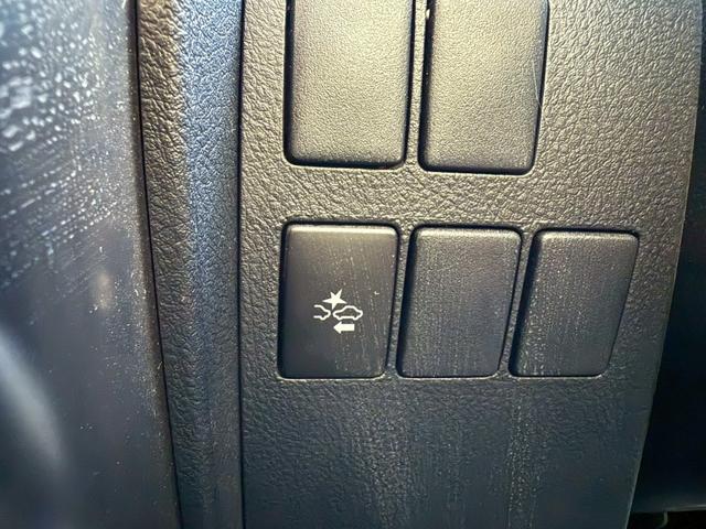 ヴェルファイア ２．５Ｚ　Ｇエディション　メーカーナビ　フルセグ　全周囲Ｍ　ＪＢＬサウンド　両側パワースライドドア　後席モニター　パワーシート　シートヒーター　ステアリングヒーター　クルーズコントロール　ＬＥＤヘッドライト　ワンオーナー（21枚目）